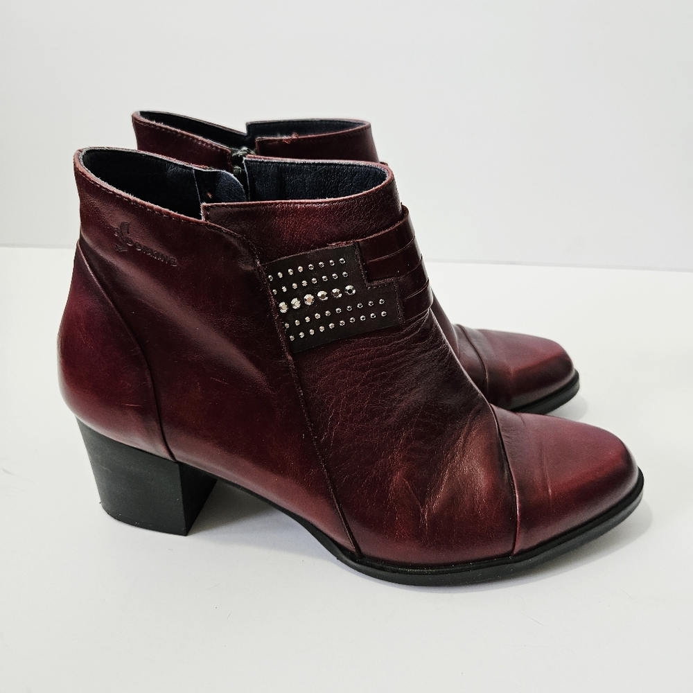 Dorking by Fluchos Red Leather Ankle Boots Size 37 US 7 Heeled Booties